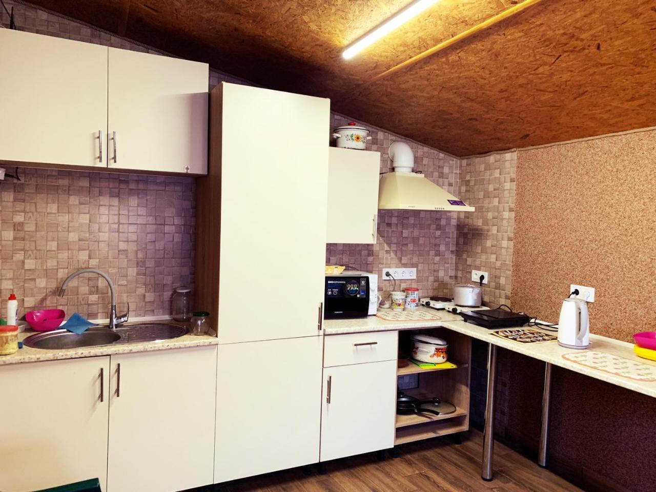 Hostel Gulliver 乌日霍罗德 外观 照片
