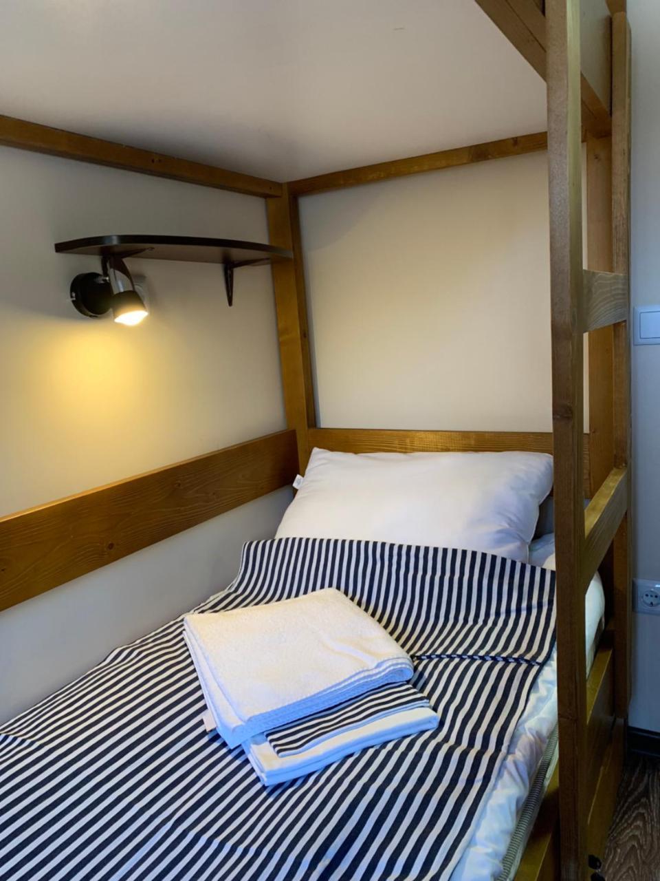 Hostel Gulliver 乌日霍罗德 外观 照片
